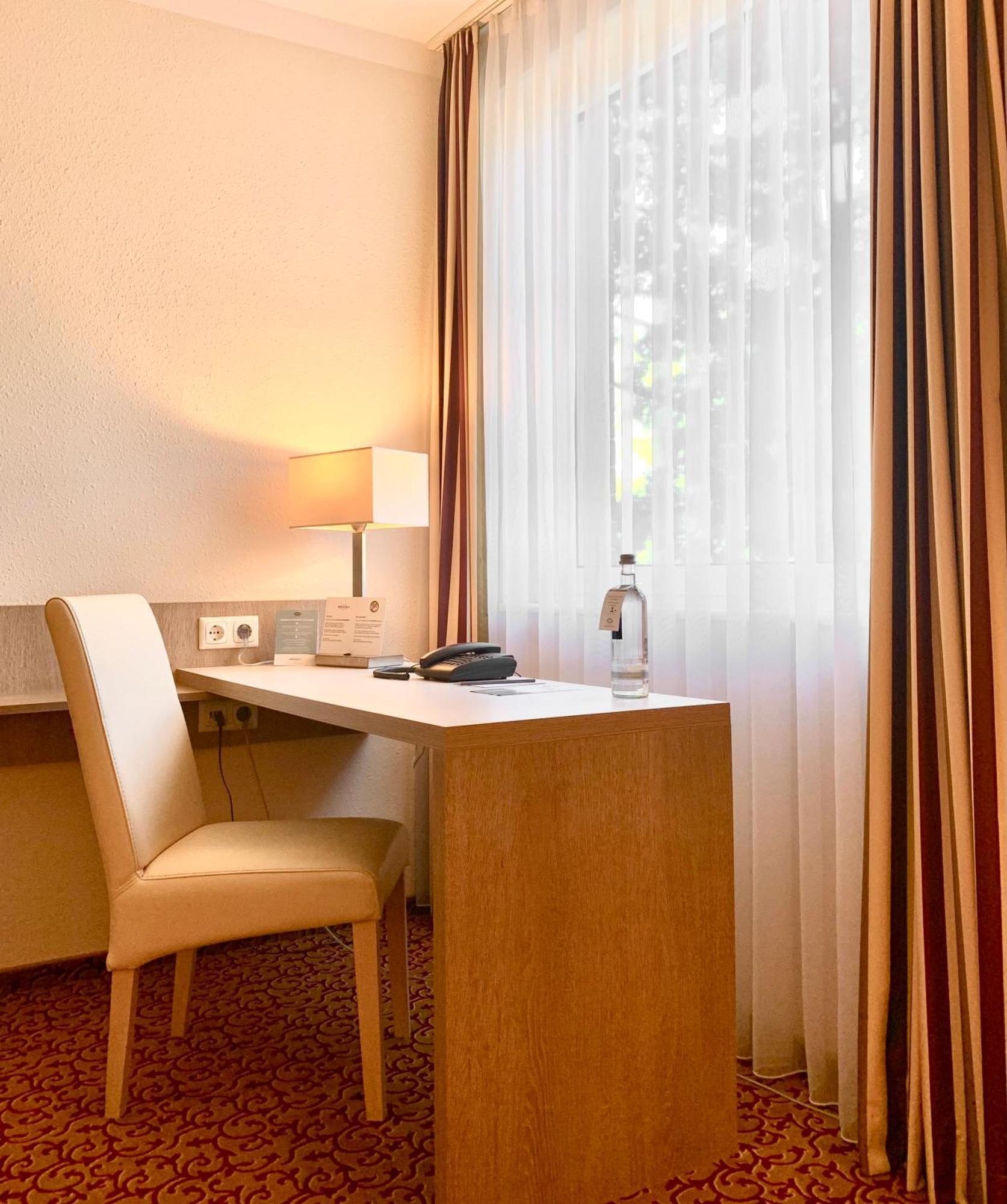 Mercure Am Volkspark Hotel 4*